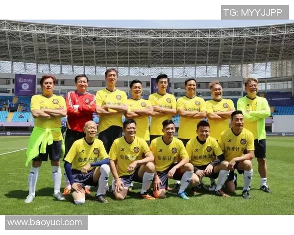 足球明星跨界亮相娱乐活动展现多才多艺魅力引发粉丝热议