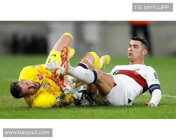 足球明星被犯规瞬间的搞笑反应与奇葩解读大集合