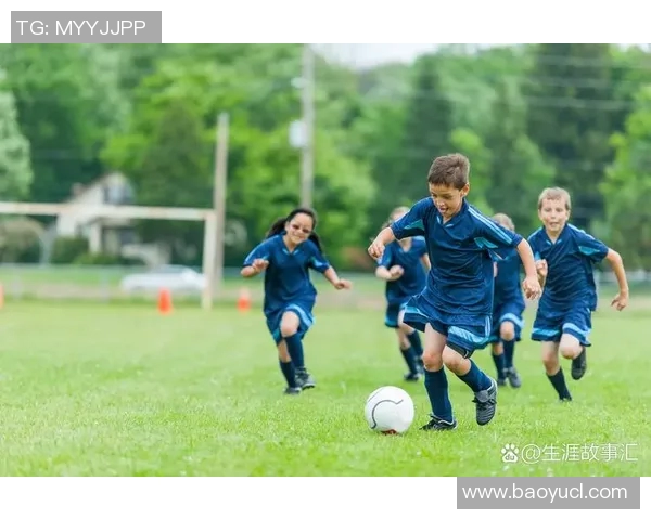 追逐绿茵场上的荣耀与梦想我的足球明星之路