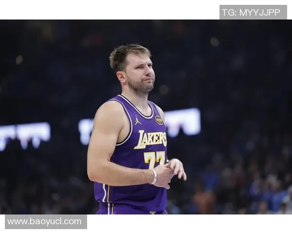 2021年湖人与鹈鹕精彩对决回顾及赛季亮点分析