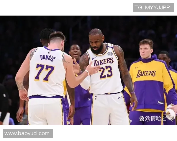 火箭队与湖人队精彩赛事回放全程回顾与精彩瞬间分析 火箭队与湖人队精彩赛事回放全程回顾与精彩瞬间分析